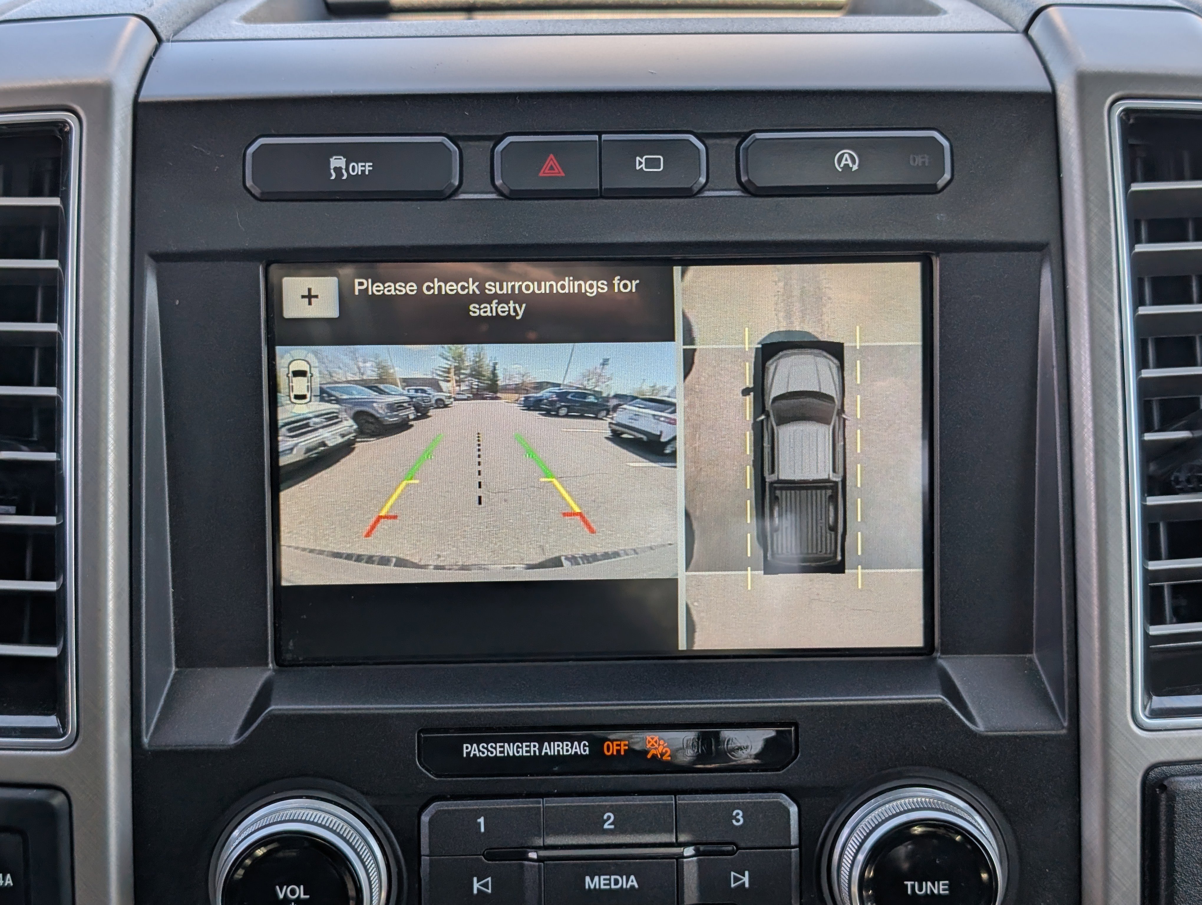 Certified 2018 Ford F150 Limited w/ Trailer Tow Package image 31