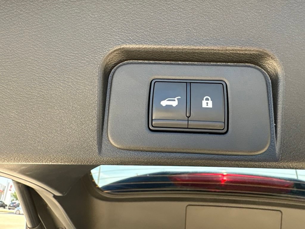 Used 2026 Nissan Rogue SV AWD/4WD image 26