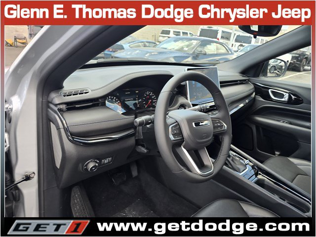 New 2026 Jeep Compass Latitude AWD/4WD image 8