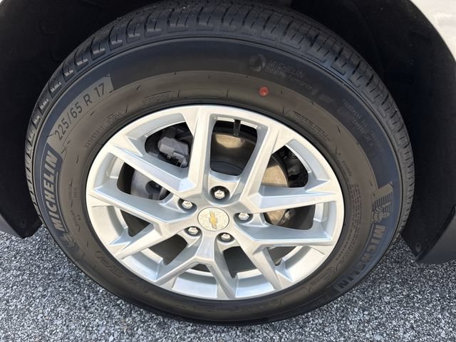 Used 2023 Chevrolet Equinox LT FWD image 36