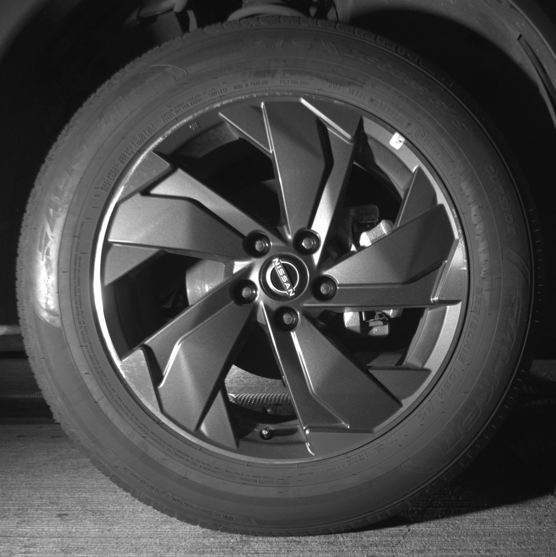 Used 2025 Nissan Rogue SV image 13