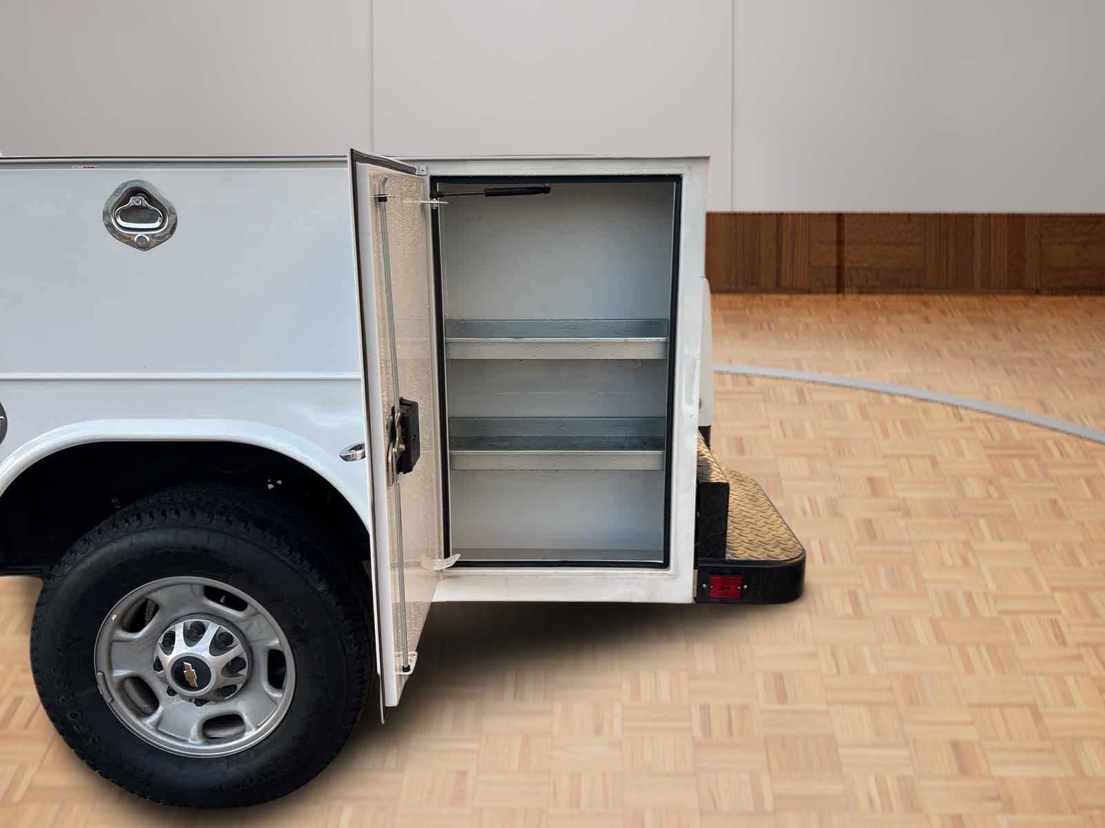 Used 2025 Chevrolet Silverado 2500 W/T RWD image 6