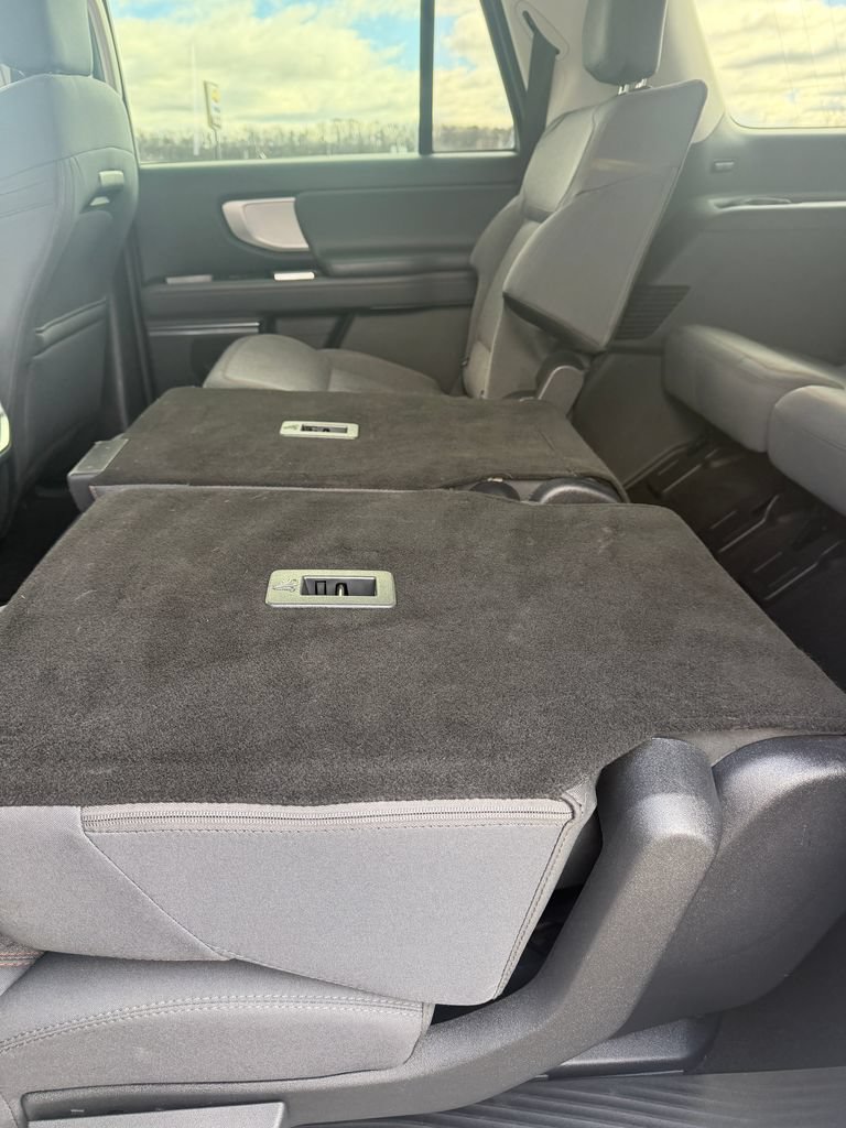 Used 2025 Ford Expedition Max Active AWD/4WD image 39