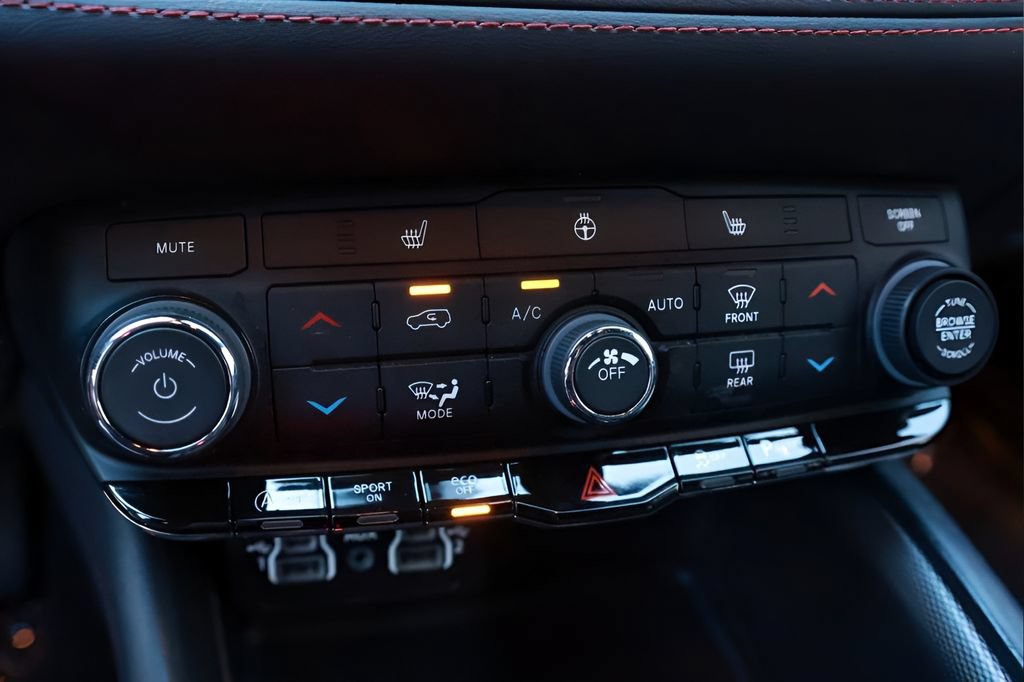 Used 2023 Dodge Durango GT RWD image 32