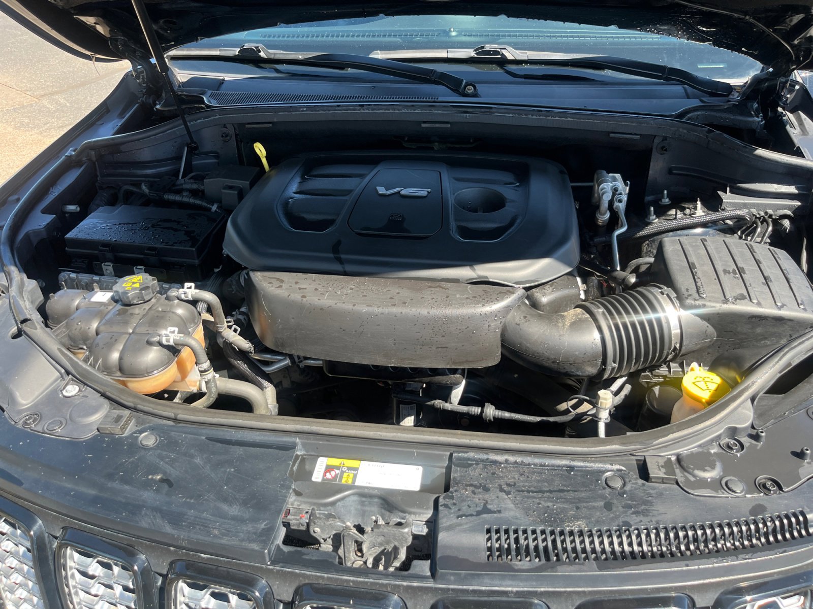 Used 2018 Jeep Grand Cherokee Altitude image 21