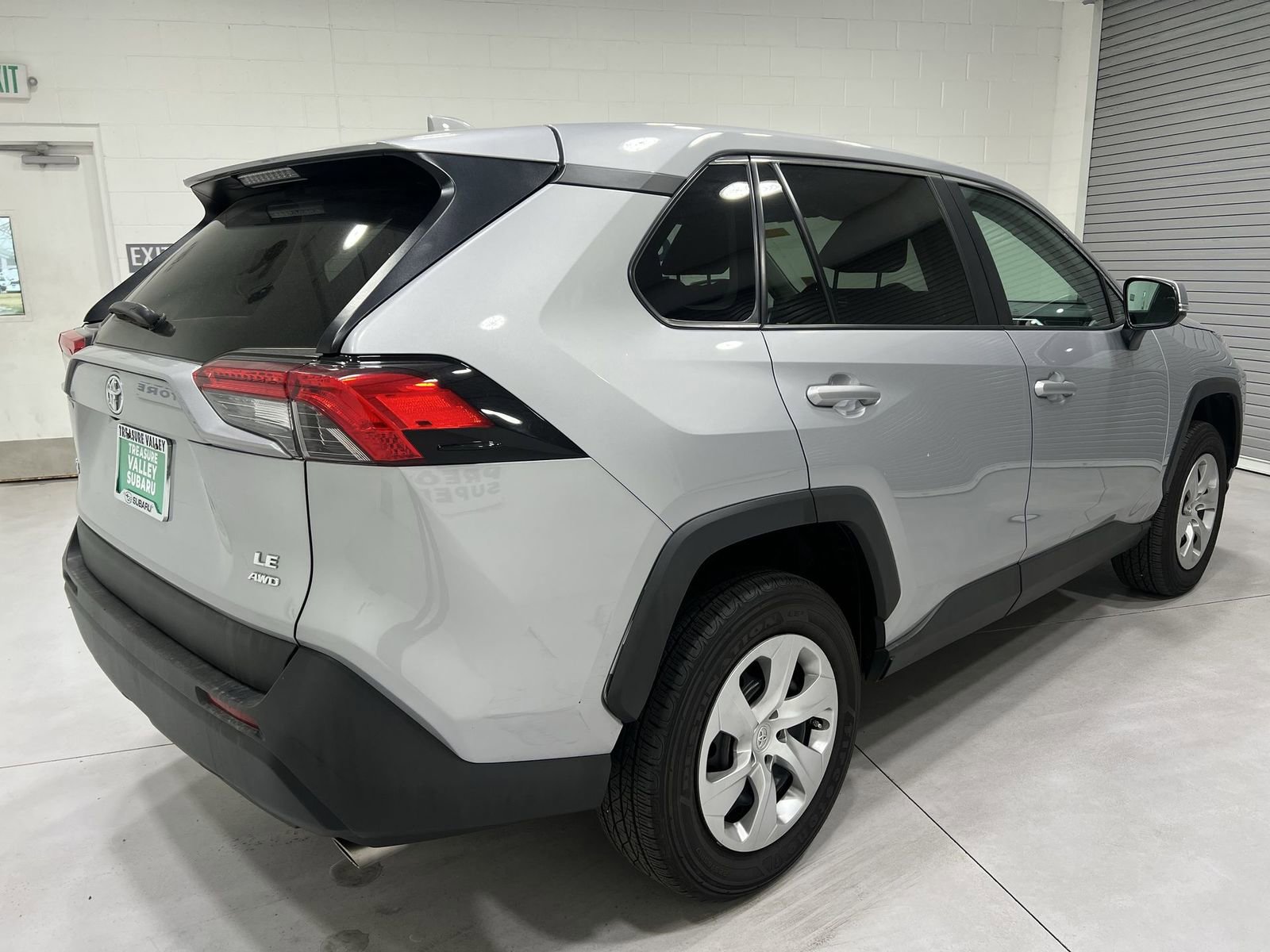 Used 2023 Toyota RAV4 LE image 8