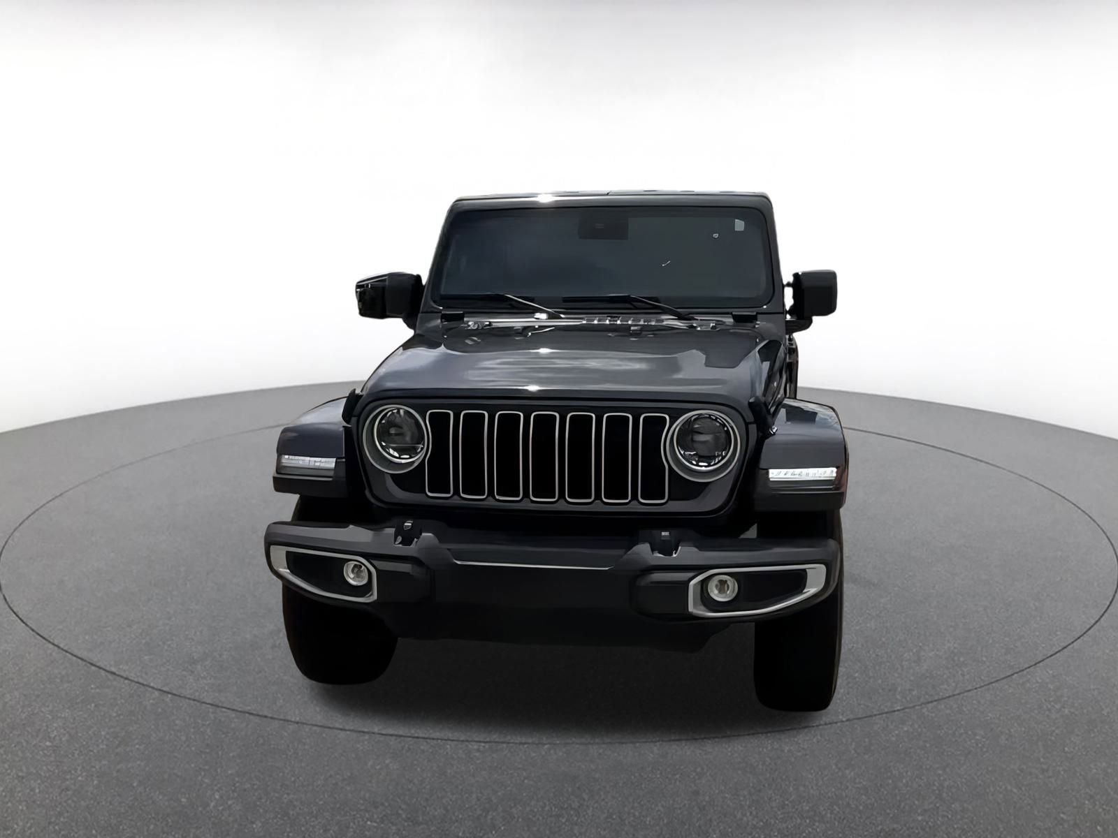 Used 2025 Jeep Wrangler Sahara image 3