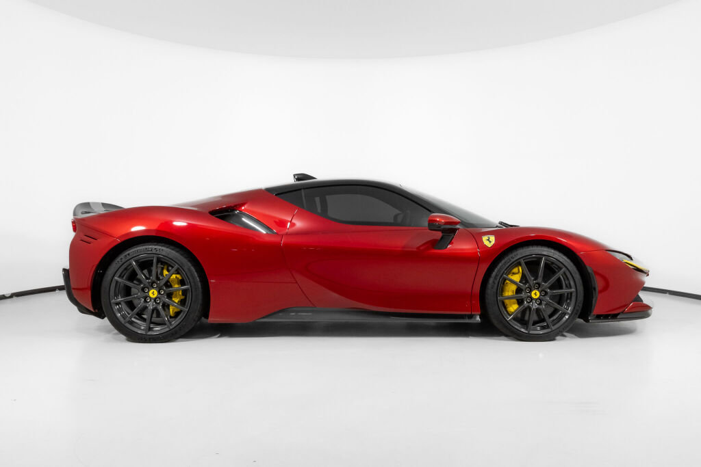 Used 2021 Ferrari SF90 Stradale image 10
