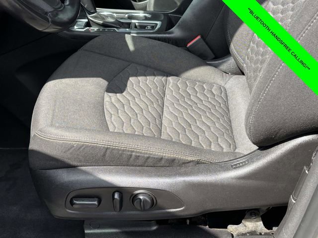 Used 2019 Chevrolet Equinox LT w/ Sun & Navigation Package image 5