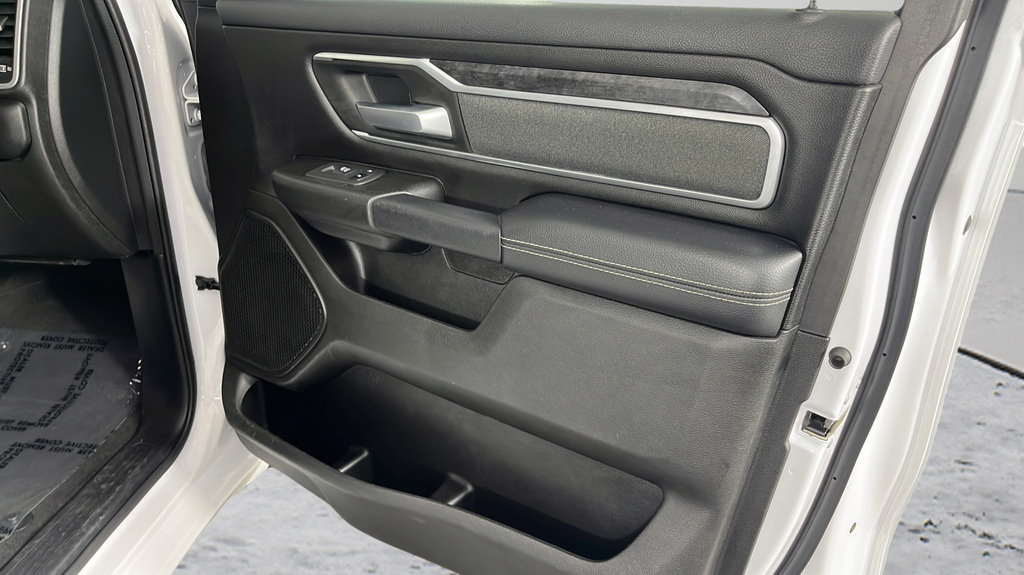 Used 2022 RAM 1500 Big Horn w/ Night Edition AWD/4WD image 15