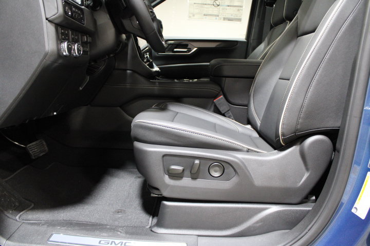 New 2026 GMC Yukon XL Elevation w/ Elevation Premium Package AWD/4WD image 23