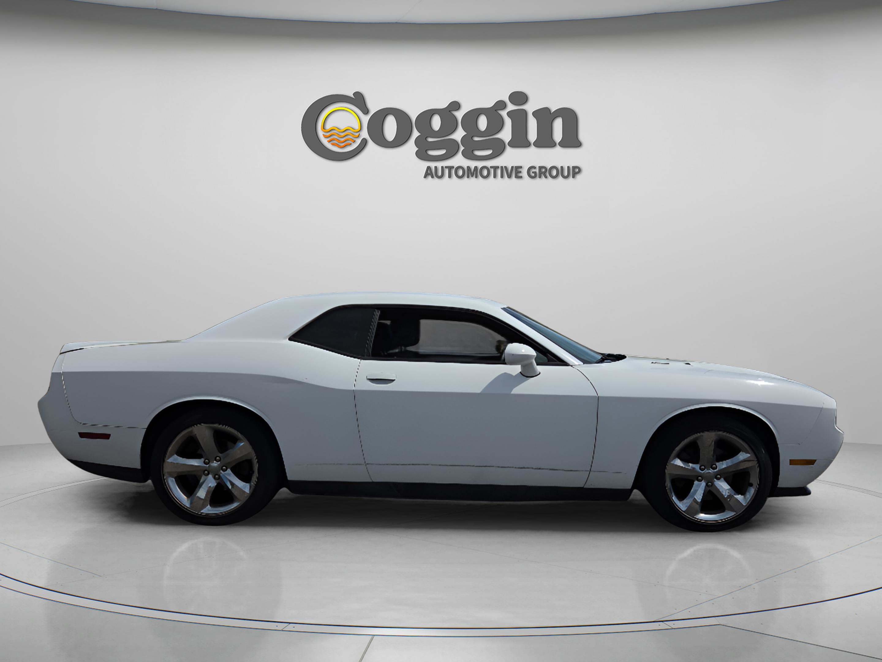 Used 2013 Dodge Challenger R/T image 6