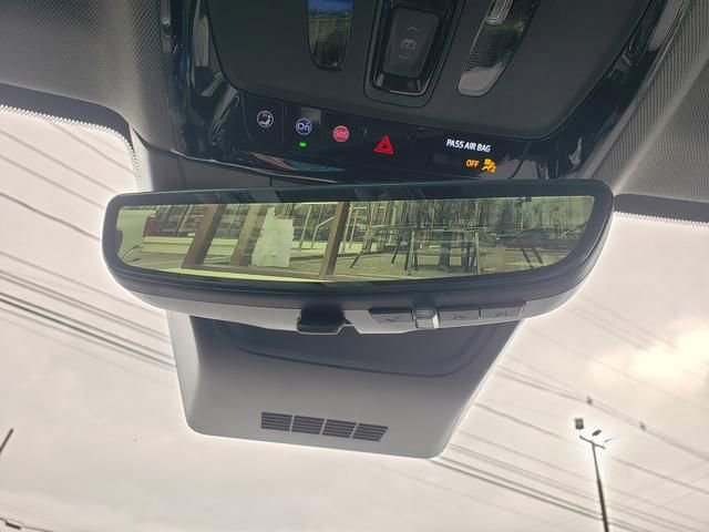 New 2026 Cadillac Optiq Luxury 1 image 20