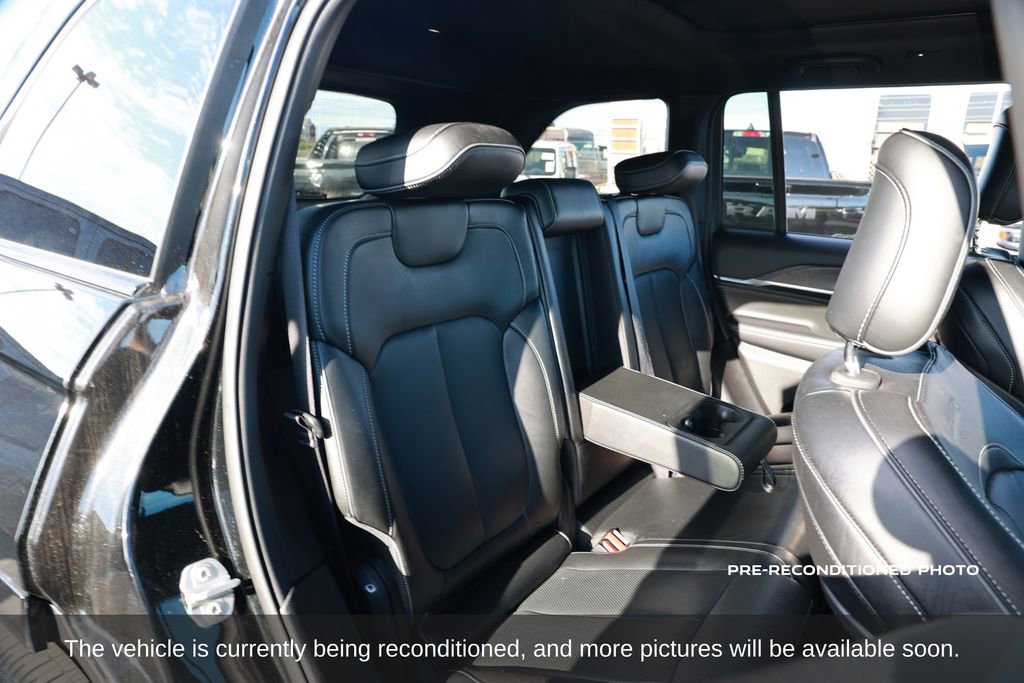 Used 2022 Jeep Grand Cherokee Overland image 13