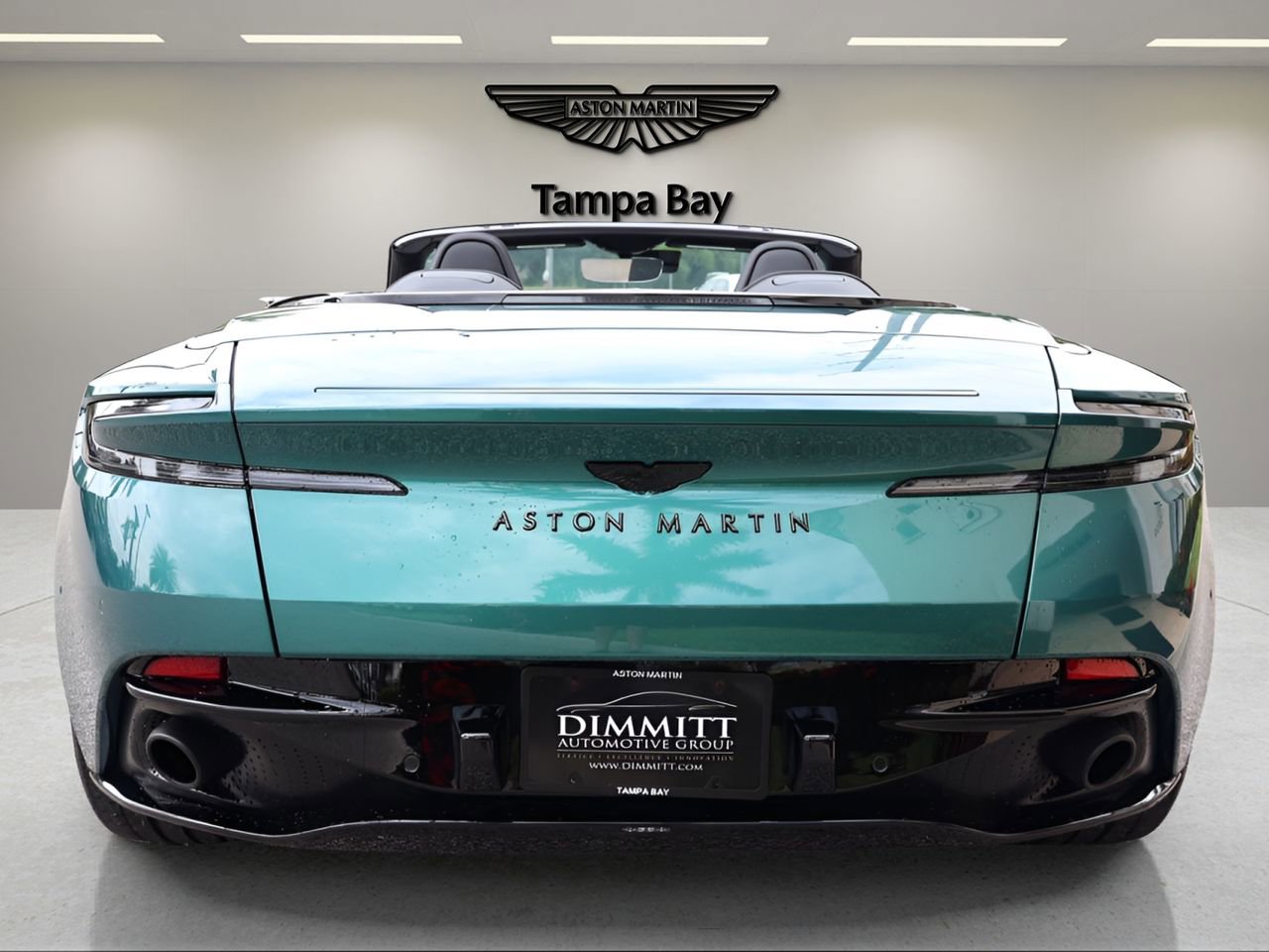Used 2022 Aston Martin DB11 Volante RWD image 6