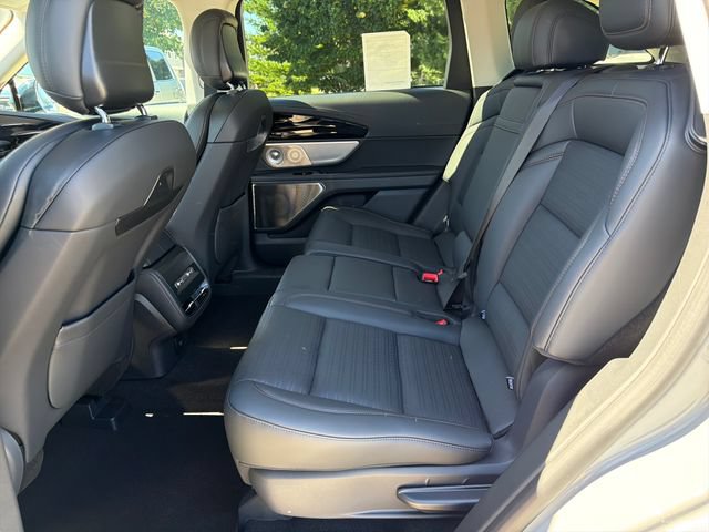 New 2026 Lincoln Nautilus Reserve AWD/4WD image 13