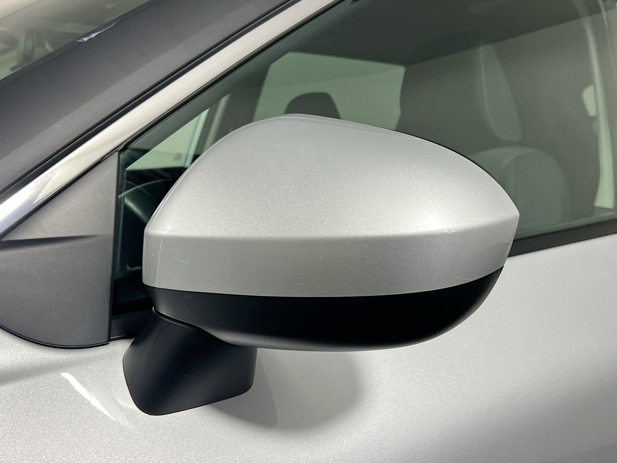 Used 2024 Nissan Rogue SV image 12