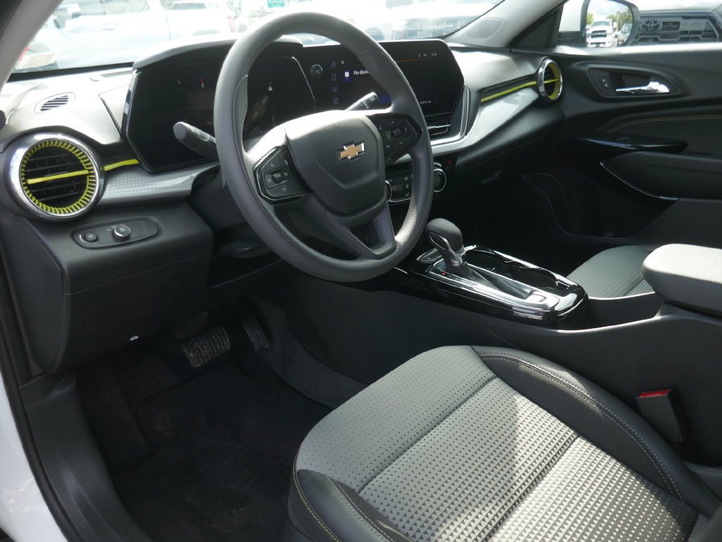 Certified 2026 Chevrolet Trax LT FWD image 23
