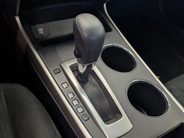 Used 2015 Nissan Altima 2.5 SV w/ Convenience Package image 15