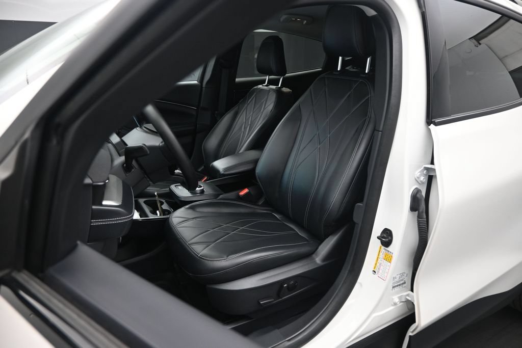 Certified 2023 Ford Mustang Mach-E Select RWD image 9