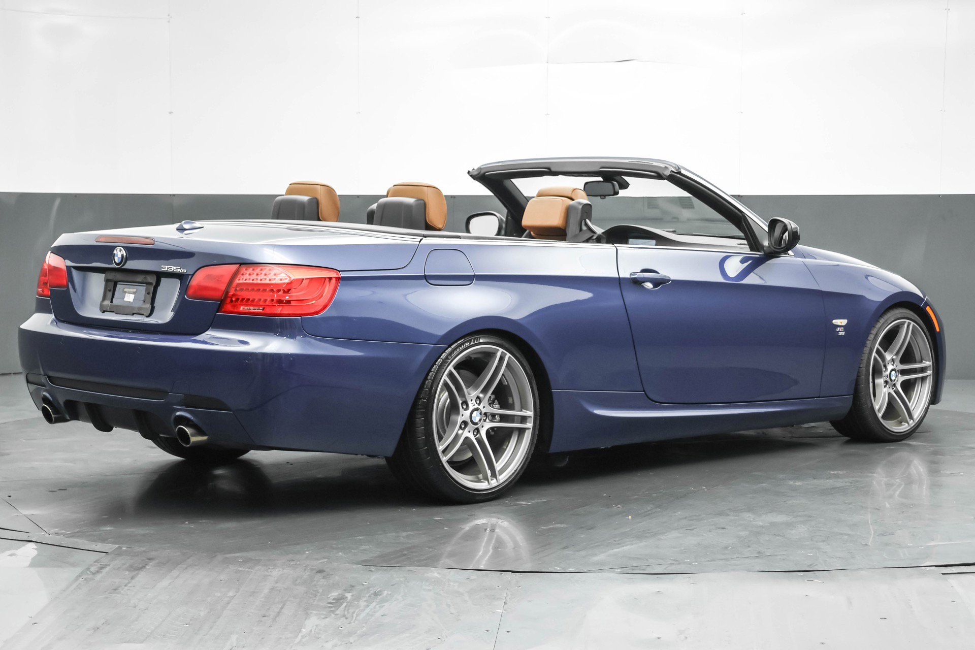 Used 2012 BMW 335is Convertible image 4