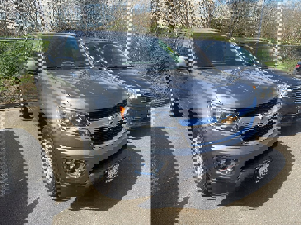 Used 2018 Chevrolet Colorado LT w/ LT Convenience Package image 3