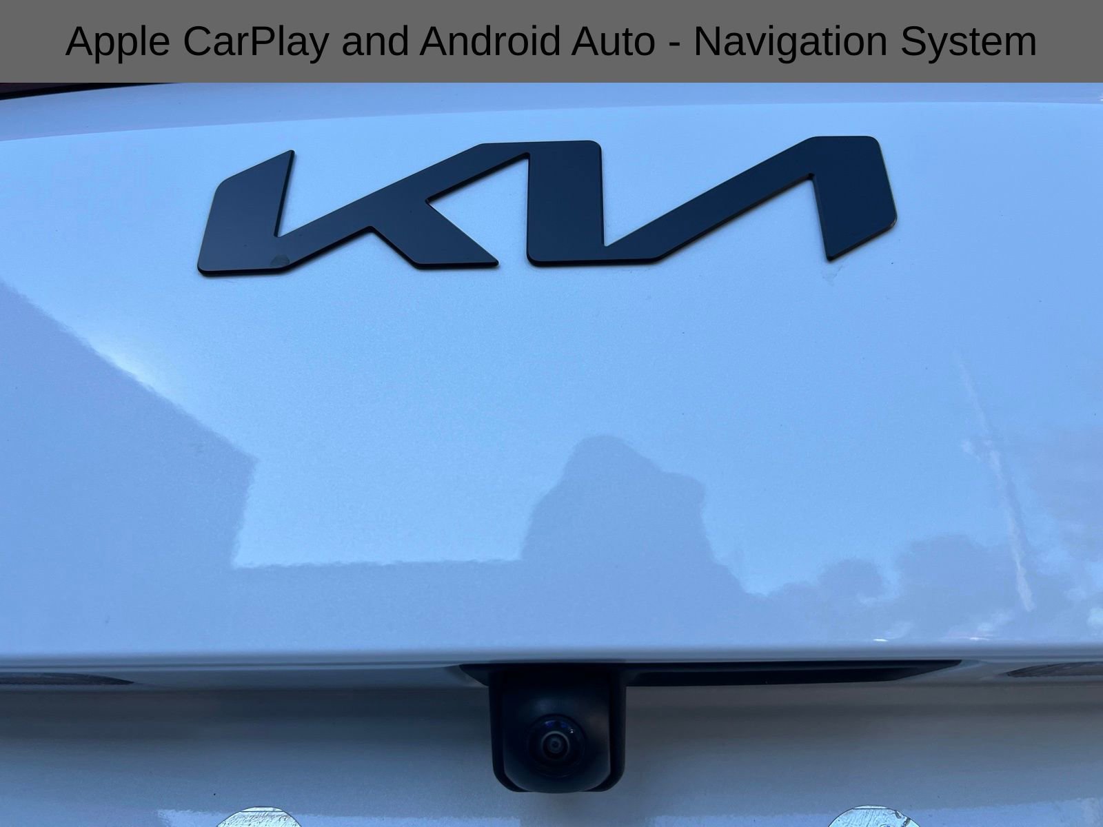 Used 2025 Kia Carnival SX Prestige image 9