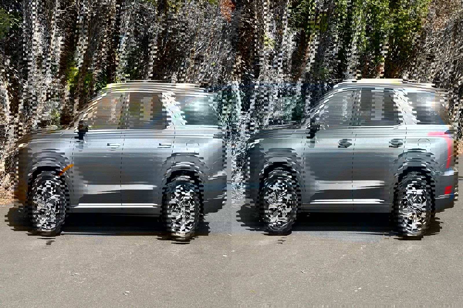 Used 2022 Hyundai Palisade Calligraphy w/ Cargo Package image 7