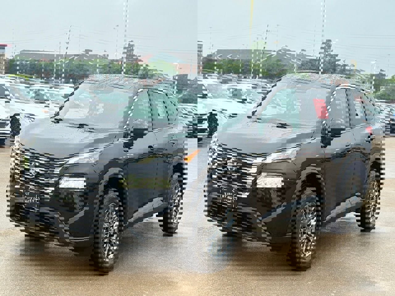 Certified 2024 Nissan Rogue S AWD/4WD image 3