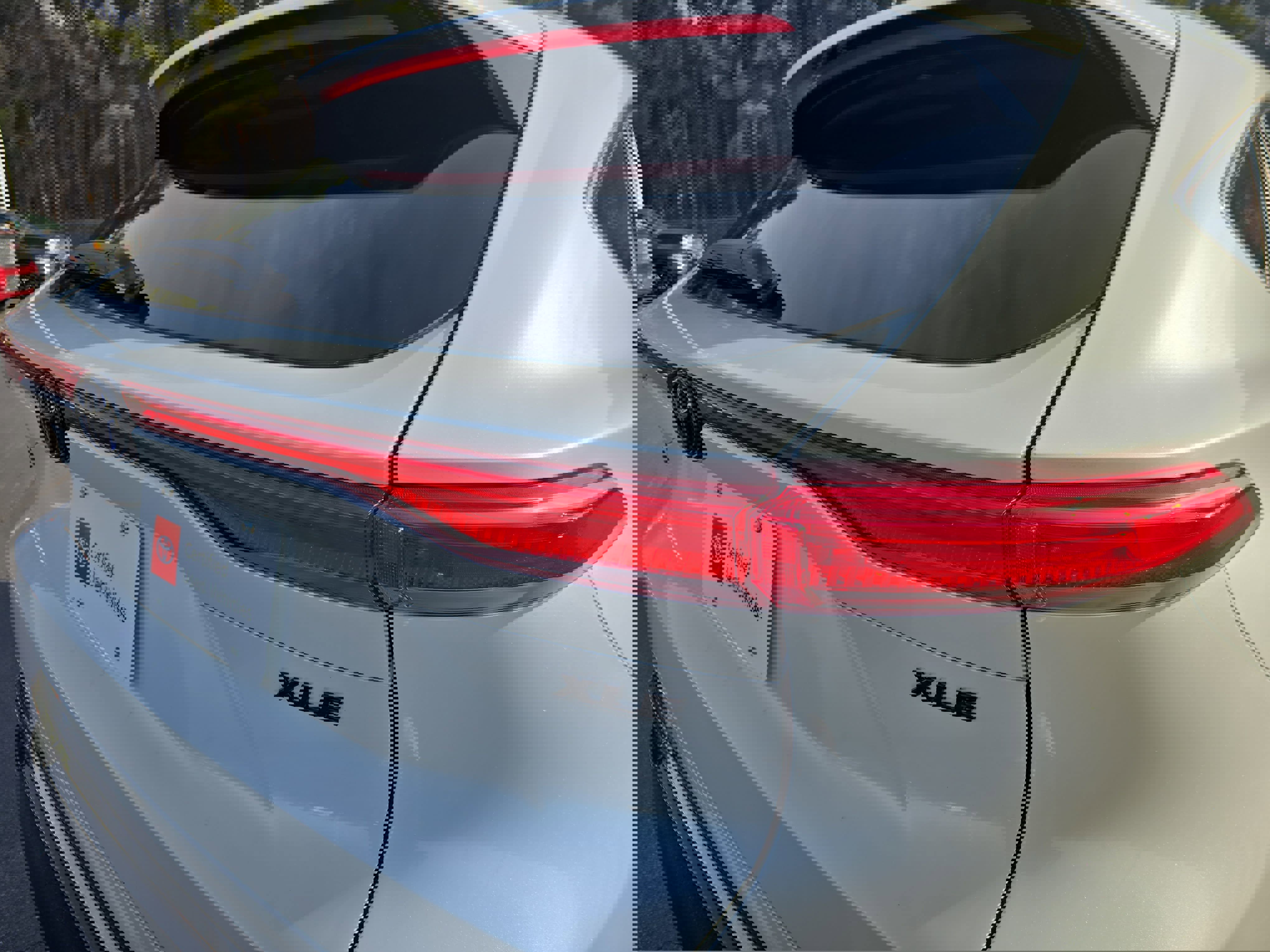 Certified 2024 Toyota Venza XLE image 37