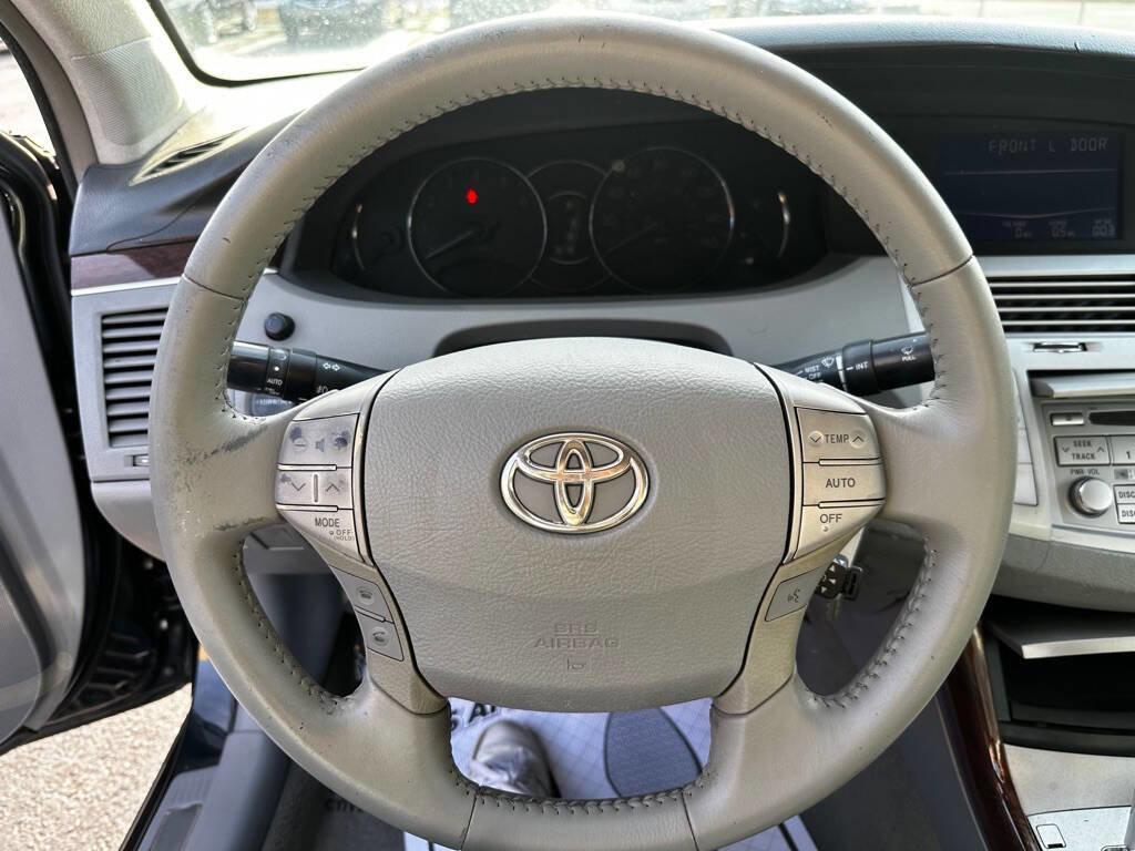 Used 2008 Toyota Avalon XLS image 14