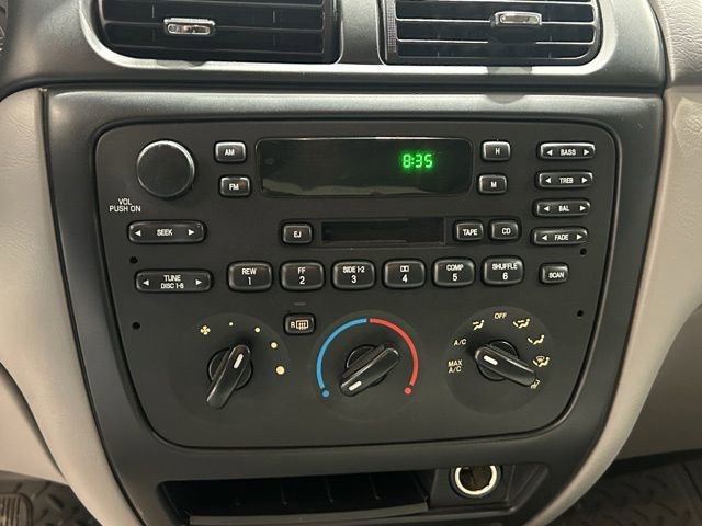 Used 2000 Ford Taurus SES FWD image 16