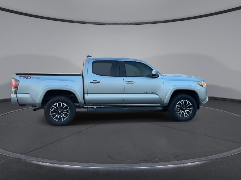 Used 2022 Toyota Tacoma TRD Sport w/ Technology Package RWD image 9