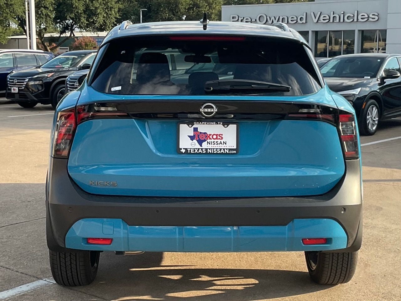 New 2027 Nissan Kicks SR FWD image 5