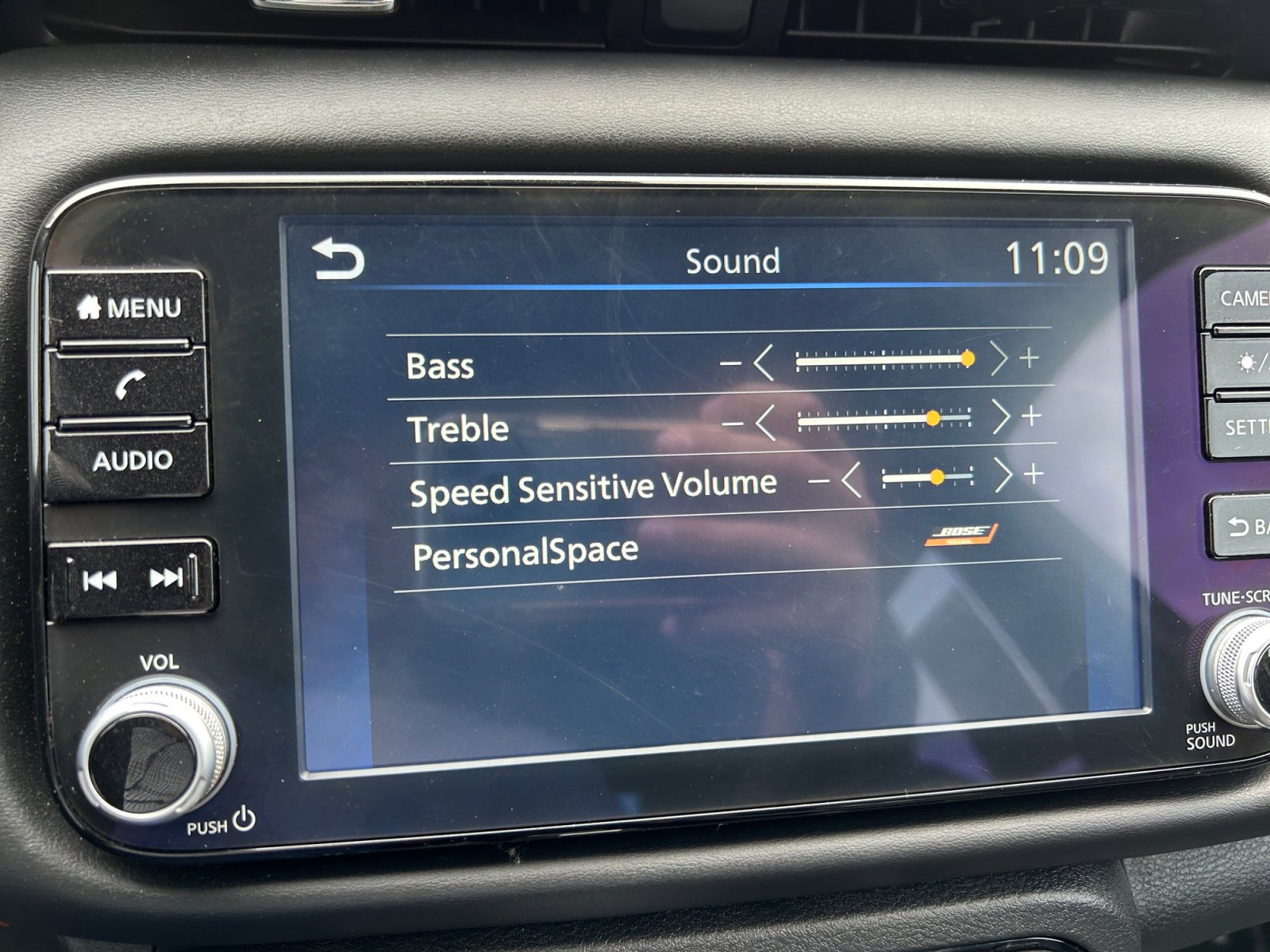 Used 2024 Nissan Kicks SR w/ SR Premium Package FWD image 15