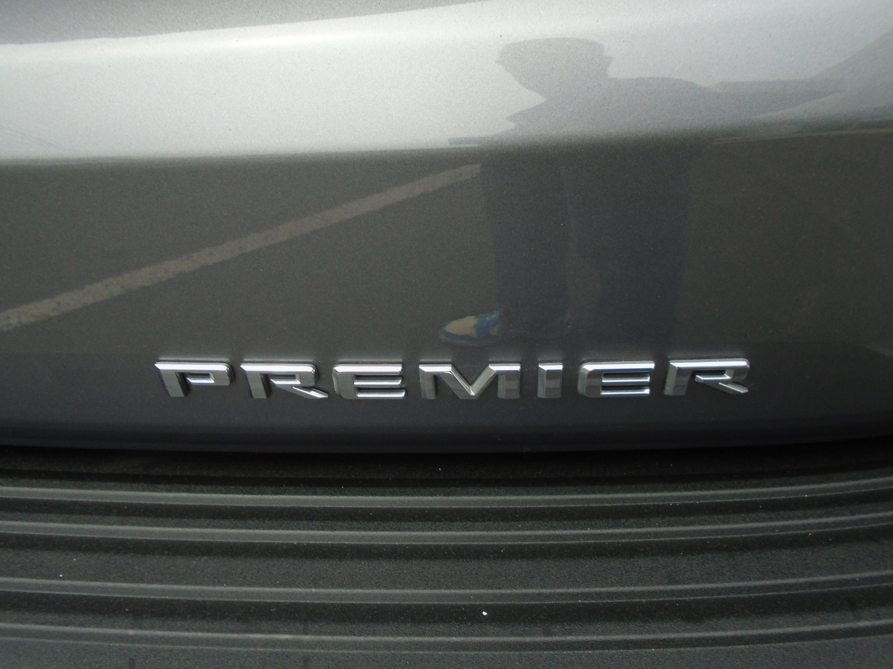 Certified 2021 Chevrolet Tahoe Premier w/ Premium Package AWD/4WD image 40
