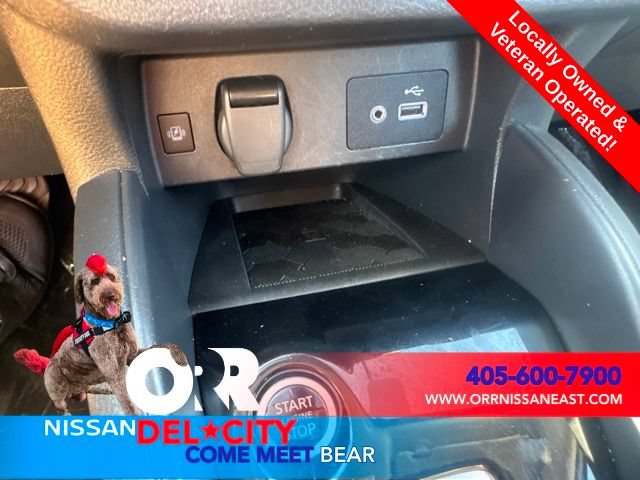 Used 2025 Nissan Versa SV FWD image 26