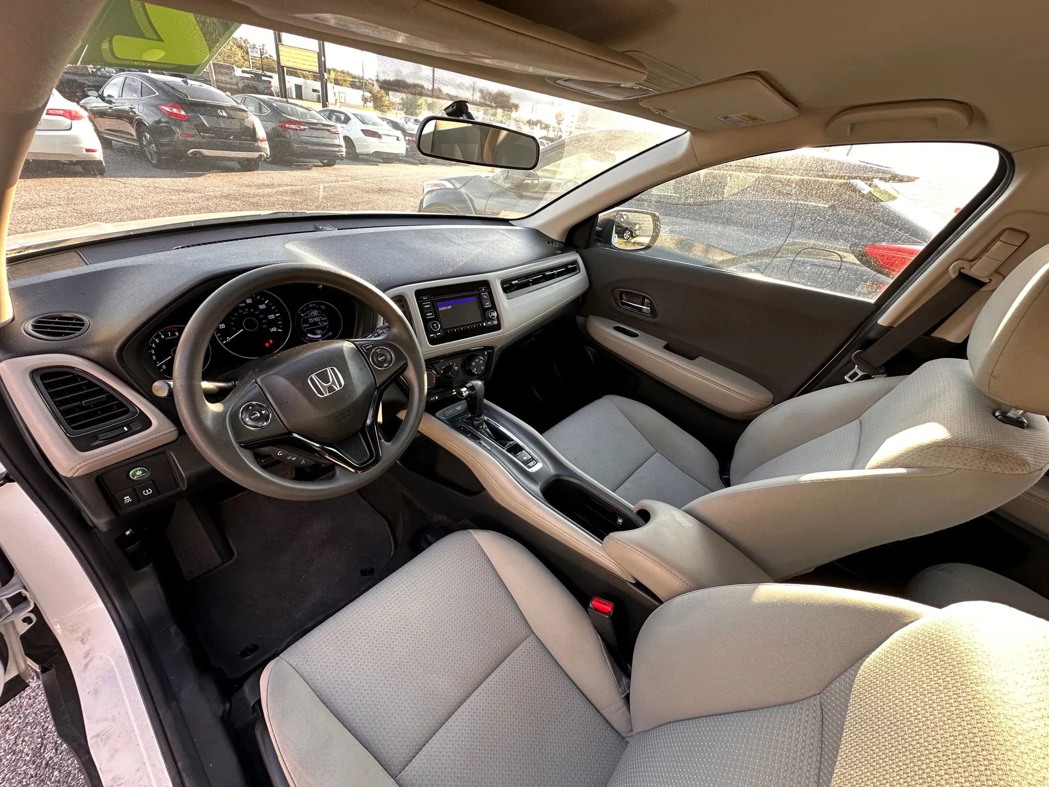 Used 2022 Honda HR-V LX image 12