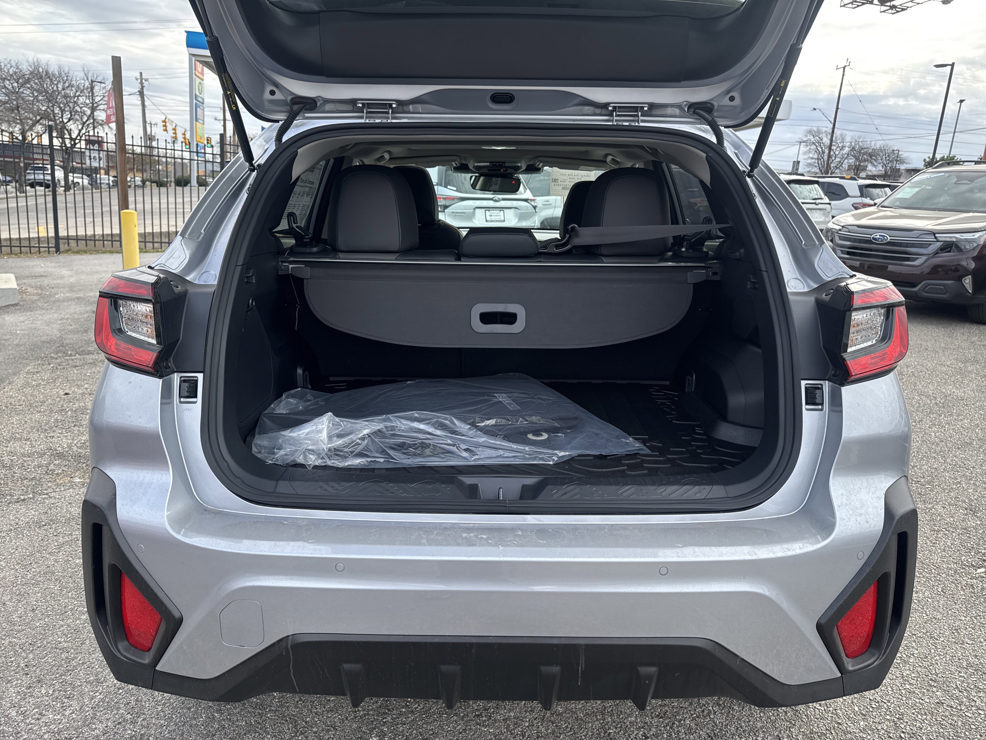 New 2026 Subaru Crosstrek 2.5i Limited w/ Crosstrek Mirror Package image 31