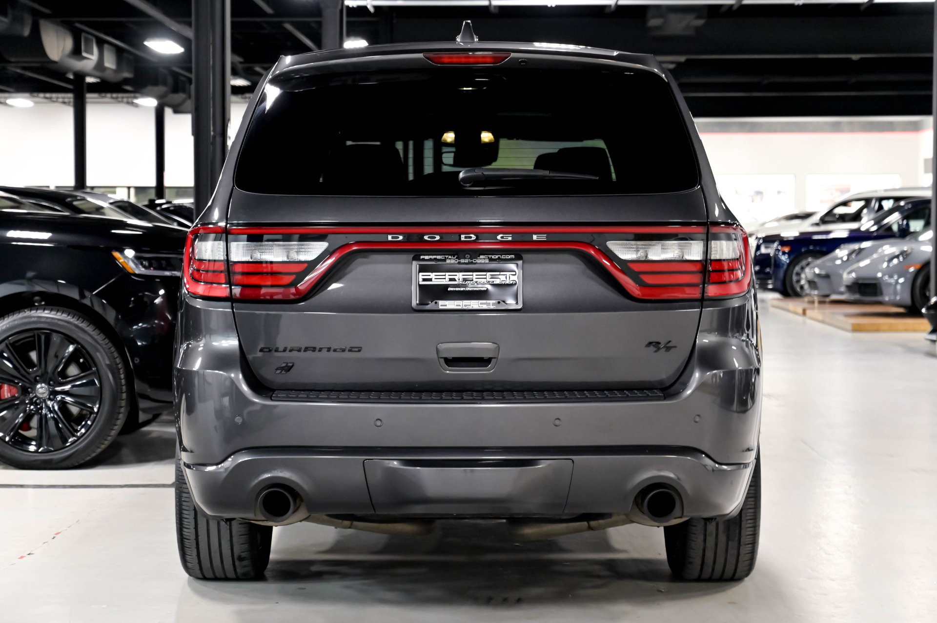 Used 2018 Dodge Durango R/T w/ Technology Group AWD/4WD image 15