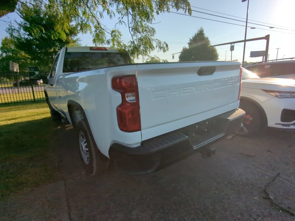 Used 2022 Chevrolet Silverado 2500 W/T w/ WT Convenience Package AWD/4WD image 4
