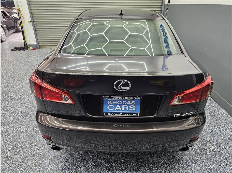 Used 2012 Lexus IS 250 w/ Premium Pkg Value Edition image 4