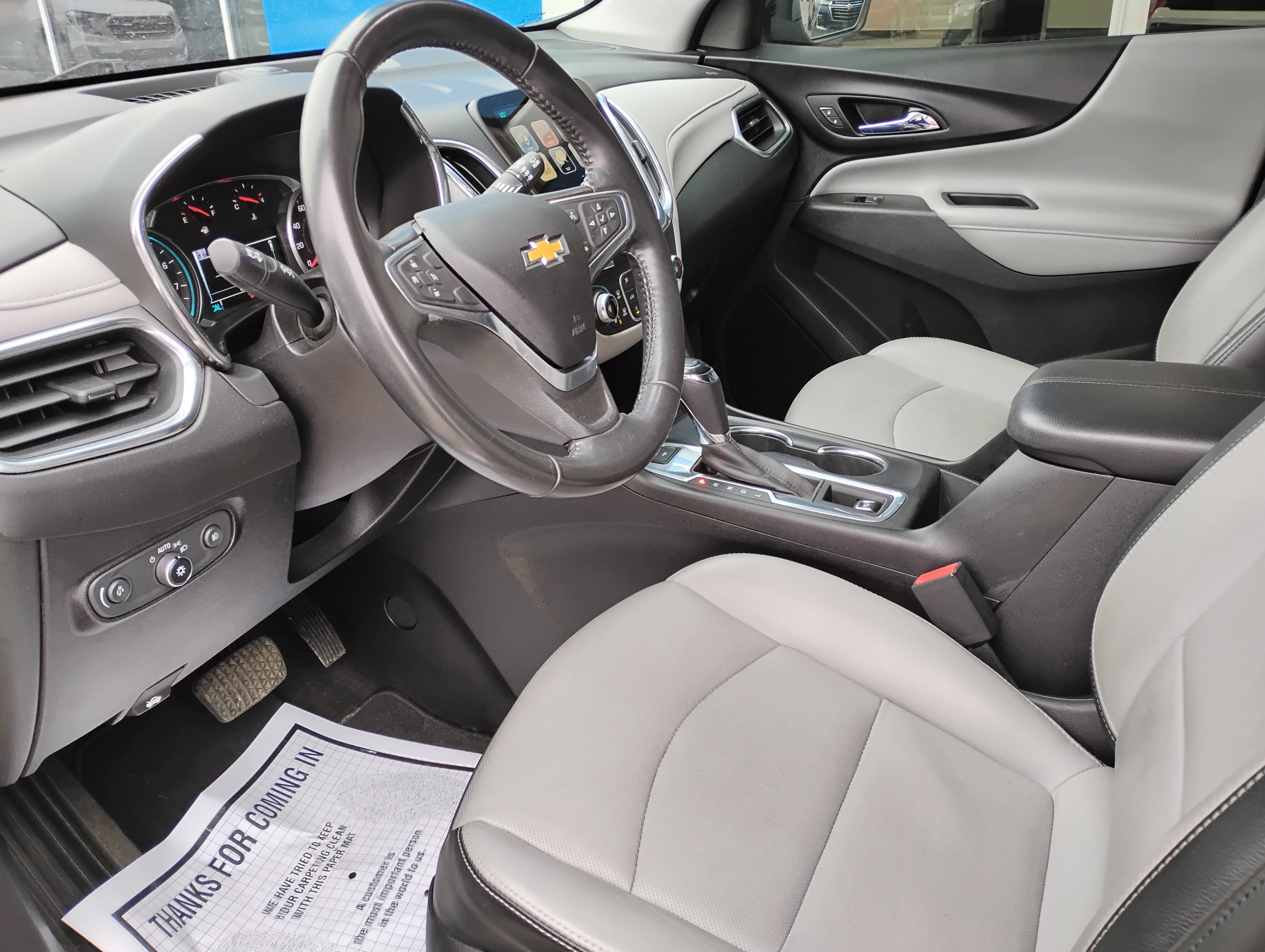 Used 2018 Chevrolet Equinox Premier image 10