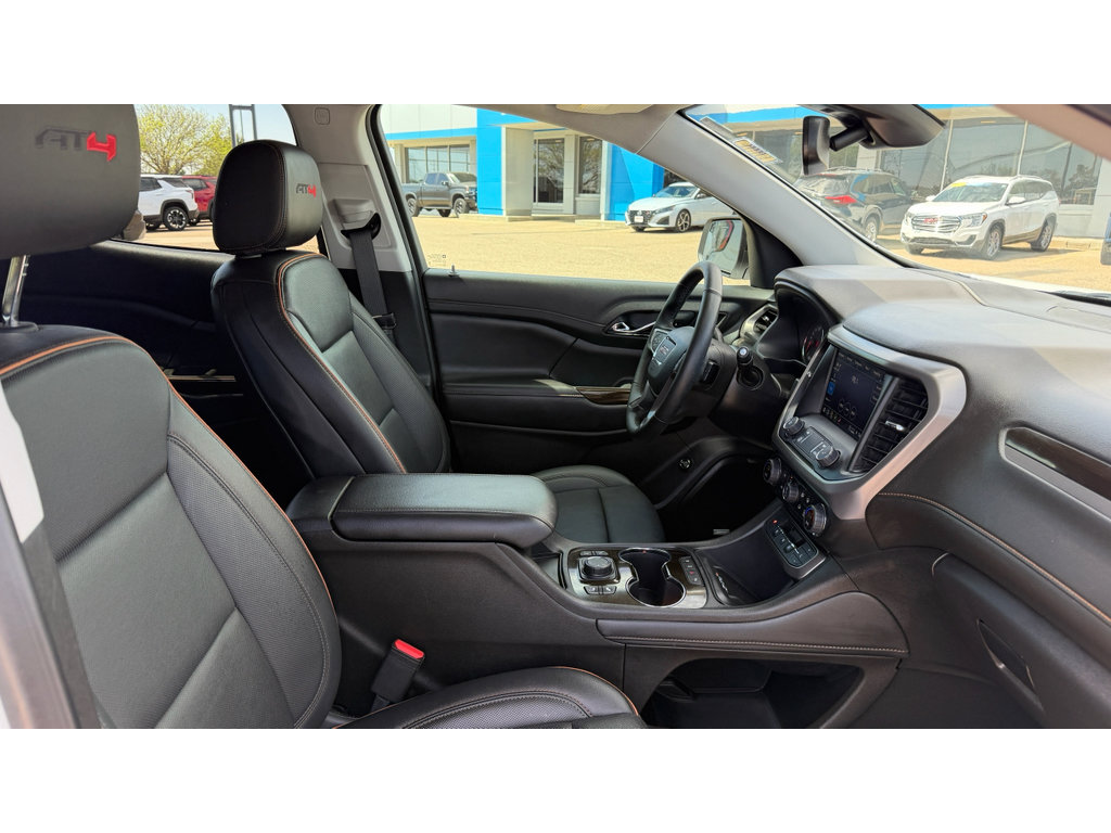 Used 2023 GMC Acadia AT4 w/ Technology Package image 13
