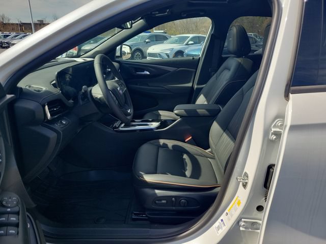 New 2026 Buick Envista Sport Touring FWD image 17