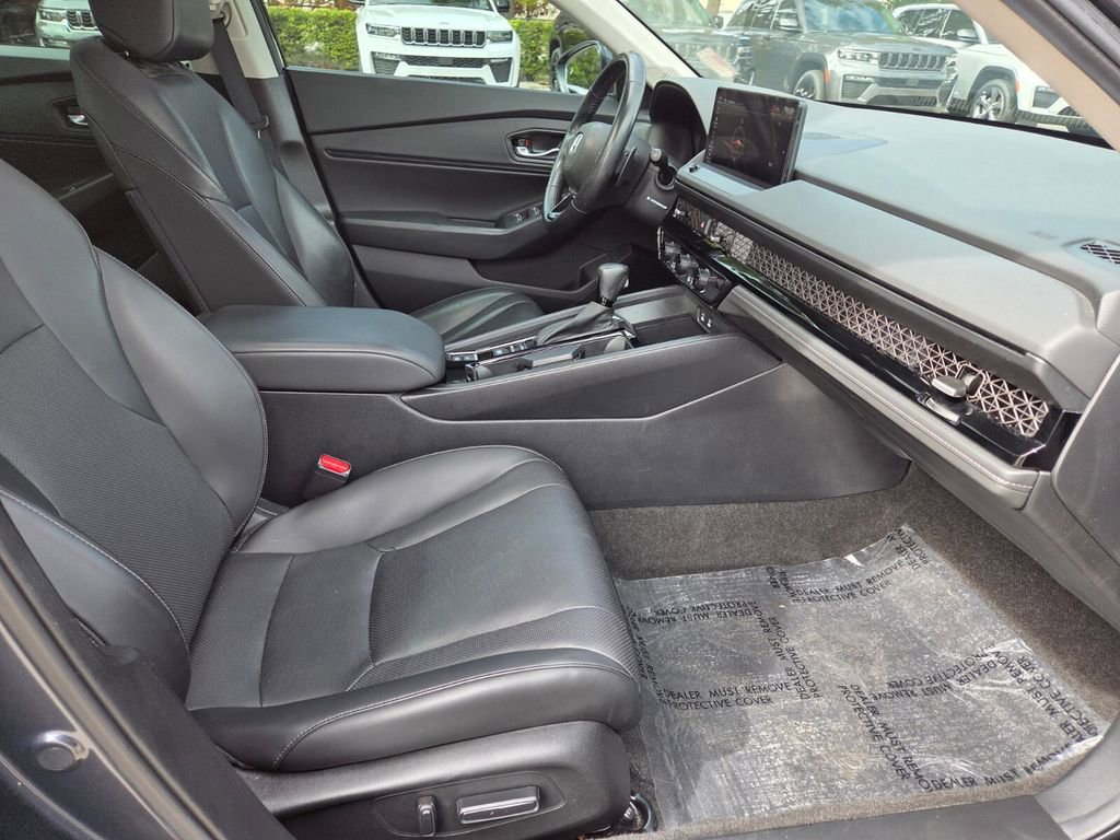 Used 2024 Honda Accord EX-L image 10