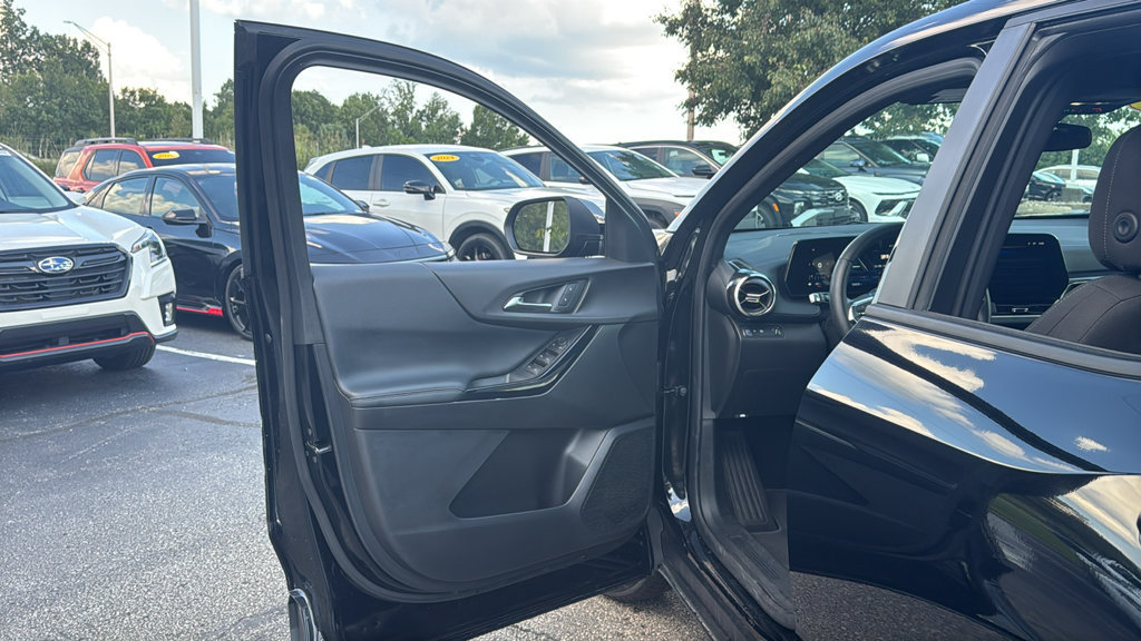 Used 2026 Chevrolet Equinox LT FWD image 15