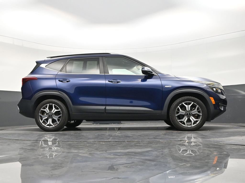 Used 2021 Kia Seltos EX AWD/4WD image 25