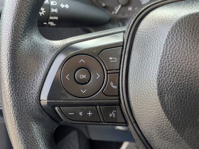 Used 2025 Toyota Corolla LE image 19
