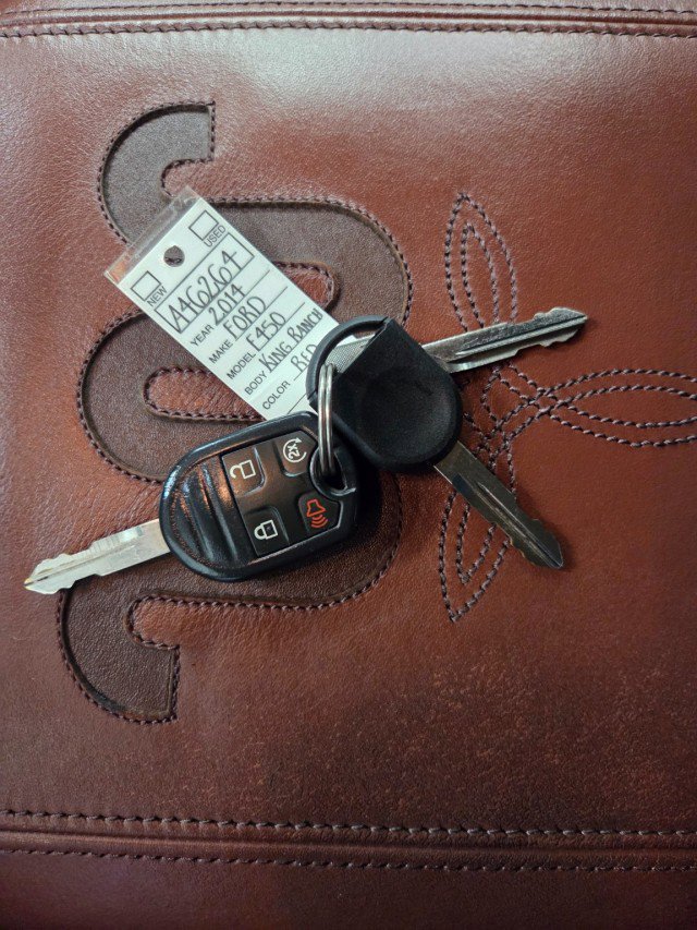 Used 2014 Ford F450 King Ranch w/ King Ranch Chrome Package image 49